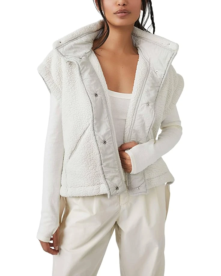 FP Movement Scout It Out Fleece Vest | Coats & Outerwear 3 FP Movement Scout It Out Fleece Vest | Coats & Outerwear