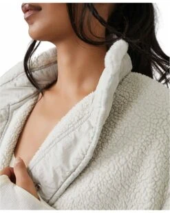 FP Movement Scout It Out Fleece Vest | Coats & Outerwear 10 FP Movement Scout It Out Fleece Vest | Coats & Outerwear -Chic Attire Shop 81KWp1XbbZL. AC SR736920